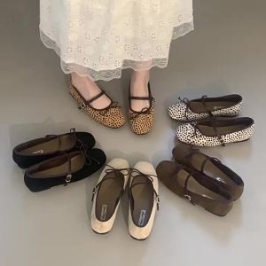 Giày Mary Jane Bằng Nhung Retro Đốm Báo