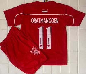 Setelan baju bola timnas indonesia terbaru 2025 untuk anak anak