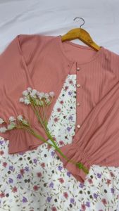 Setelan Cardigan Rajut Motif Floral dan Overall Dress Crinkle - Gaya Korea