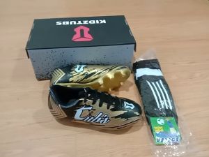 KIDZTUBS Sepatu Bola Anak Paket Komplit Sepatu Bola Tas Skin Deker Kaos Kaki Usia 6-10 Tahun Size 28 29 30 31 32 33 34 35 36 37 KDZ1522122224