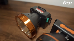 Senter Kepala LED Super Terang Tahan Lama 2 Baterai