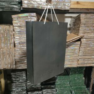 Paper Bag Hitam Polos Lusinan Isi 12 pcs Ukuran L 25×35 cm