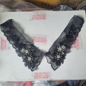 Cổ áo thêu + đính hoa 2 lớp
