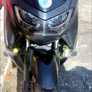 A2 Nmax V2 155 Winker Eye Sticker vinyl