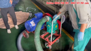 Máy hút bùn hút chất thải chăn nuôi chống tắc họng 100 dùng motor điện 15kw 3 pha