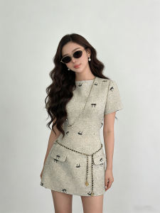 Elegant French-Style Sheath Dress Slenderizing