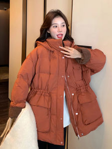 แจ็คเก็ตขนเป็ดสีแดงคอวีแขนยาวทรงหลวมสไตล์เกาหลี แจ็คเก็ตขนเป็ดสีขาว แจ็คเก็ตผ้าคอร์ดูรอยแบบใหม่ฤดูหนาวปี 2025 สำหรับผู้หญิง