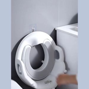 N0022"พร้อมส่ง"ที่รองนั่งชักโครกสำหรับเด็ก พร้อมที่จับ ฝารองนั่ง ลายการ์ตูนน่ารัก กระโถนและบันไดกับฝารองชักโครกเด็ก