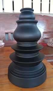 ที่ตั้งพัดยศ สีดำด้านและดำเงา ฐานกว้าง5.5นิ้วสูง7นิ้ว