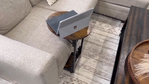 C Shaped End Table Folding Side Table For Bedroom Metal Sofa Table TV Tray Table Wood Bedside Small Space for Living Room