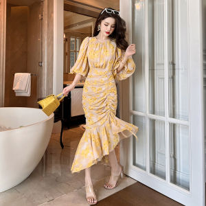 ZYHT eravogue váy đầm đuôi cá hoa Tay áo lồng đèn cổ thuyền viên thiết kế xếp li váy dài đầm đi biển 5925