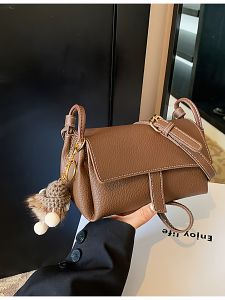 TAOHUALIHUA | New Retro Fashionable Large Capacity Crossbody Bag for Women