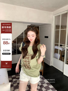 เสื้อยืดคอกลมแขนสั้นผ้าฝ้ายระบายอากาศสำหรับผู้หญิง ฤดูร้อน 2025 ทรงหลวม สไตล์ย้อนยุค สีพื้น ลายตัวอักษร แฟชั่นลำลอง