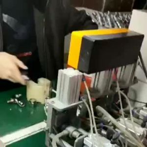 Vòi Phân Lưu 1 Cổng vào 2 Cổng ra