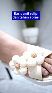 Sharkwin Sendal Slop Bunga PVC Flower Sandal Jalan Santai Casual Wanita Korea Slip On SF30702