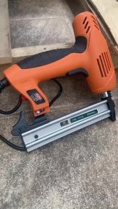 SHINING แม็กไฟฟ้า ปืนยิงตะปูไฟฟ้า 2500 วัตต์ รุ่น SH-F30 ปืนยิงตะปู เครื่องยิงแม็กไฟฟ้า แม็คไฟฟ้าขาเดี่ยว ปรับความแรงได้ 6 ระดับ