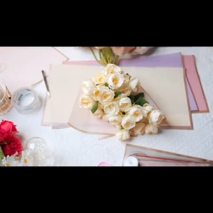 Stylish Floral Gift Wrap adorned with Shimmering Gold Trim - 20pcs/Pack