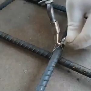 Móc xoay buộc dây thép tự rút thông minh