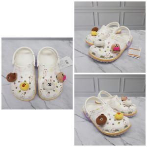SANDAL CROCS LINE & FRIENDS WOMAN