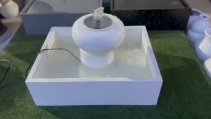 {น้ำล้นฮวงจุ้ย}น้ำผุดฮวงจุ้ยสีขาว น้ำพุหัวทรงแบนA1015ได้ยกชุดมีปั๊มน้ำ