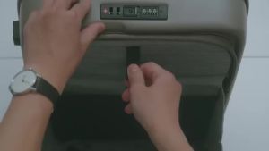 LOJEL กระเป๋าเดินทาง Cubo Small Luggage 21" (Flat-Top Opening) รับประกัน 10 ปี