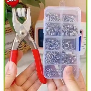 [TẶNG KÈM 300 CHI TIẾT CÚC] Kìm bấm cúc đa năng tiện lợi Kiềm bấm cúc kèm bấm cúc đa năng Bộ Kìm Bấm Khuy Tặng Kèm Cúc Bấm Dụng Cụ Bấm Khuy Áo Tiện Dụng Cho Mọi Nhà - Sakura Shop