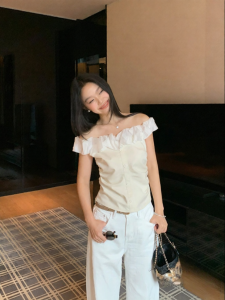 ALOHA LU | Áo Thun Ôm Body Cổ Trụ Độc Đáo