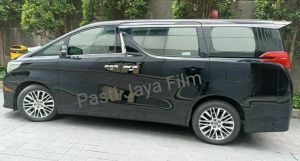Promo Stiker Kaca Film 3M CS (Color Stable) Original Garansi 5th Kegelapan 40%60%80% Black Bahan saja untuk Bagian SKKB (Samping Kanan Kiri Belakang) di jamin harga TERBAIK.