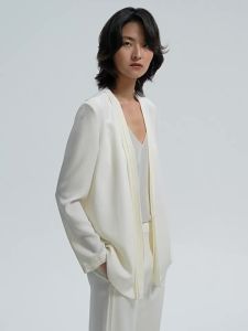 Collarless Silk Wool Ribbon Blazer
