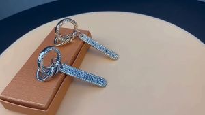 Móc Chìa Khóa Kèm Thẻ Số Điện Thoại Đính Đá Nổi Bật Sang Trọng Hỗ Trợ Chống Thất Lạc Cho Chìa Khóa Ô Tô Xe Máy