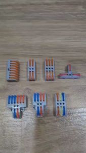 Cút Nối Nhanh Dây Điện Đầu Cuối 8 Cổng Ngang Công Suất 32A/250V Cỡ Dây Điện Từ 0.08 – 4mm² Nhựa Chịu Nhiệt