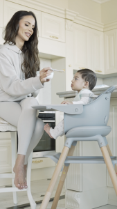 Kikkaboo Woody Highchair 6in1 เก้าอี้ทานข้าวเด็ก ปรับเปลี่ยนได้ตามช่วงวัย ใช้ได้ตั้งแต่อายุ 4m - 3y+