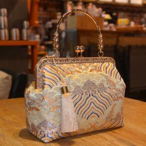 กระเป๋าแฮนด์เมดสไตล์จีนกระเป๋าเจ้าสาวแบบหิ้วผ้าไหมแท้กระเป๋าแต่งงานกระเป๋าคุณแม่สะพายข้างกระเป๋ากี่เพ้าแนววินเทจกระเป๋าผู้หญิง