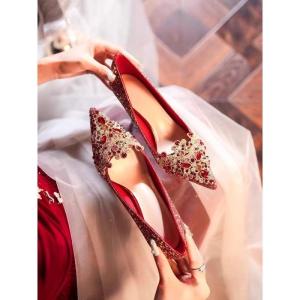 รองเท้าแต่งงานสีแดงสไตล์จีนแสดงเขาไวน์รองเท้าภาษาฝรั่งเศสคํางานหนักรองเท้าส้นสูงเพชรเงาเลื่อมเจ้าสาวรองเท้า < Ne1> แฟชั่นรองเท้าเดียว