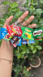 Gantungan Kunci Gantungan Tas Miniatur Snack Minuman Sachet Eskrim Random Gantungan Perpcs Keychain