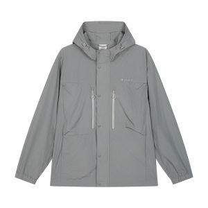 Champion | Sun-Protective Lightweight Jacket