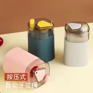 Tempat Tusuk Gigi Otomatis Wadah Tusuk Gigi Automatic Travel Toothpick Holder Portable Peyimpanan Kotak Dispenser Tombol Pencet