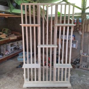SKAT PEMBATAS RUANGAN DAPUR - SEKAT PARTISI PEMISAH RUANGAN 5 RAK AMBALAN KAYU