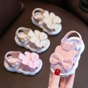 New Summer Outdoor Non-Slip Sandals for Girls Featuring Soft Soles And Lightweight Design Perfect for The Beach