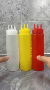 Seasoning Bottle Food Grade PP Squeeze Bottle 4 Hole Condiment Dispenser Sauce Bottle