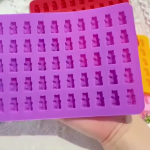 Mini Bear Shape Silicone Mold with Dropper DIY Fondant Candy Mold Baking Decoration Tools Ice Molds