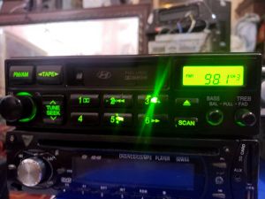 Máy phát nhạc liền Amply xe Hyundai. Tính năng Radio. Tape. giành cho mọi loại xe