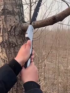 Gergaji Lipat Super Tajam Bilah Baja SK5 Keras Tidak Mudah Melengkung Gergaji Kayu Portable