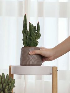 Kệ để hoa vân gỗ 4 chậu Kiểu dáng đơn giản thời trang và linh hoạt Hàng kho có sẵn ống kim loại độ cứng cao Phong cách tối giản Bắc Âu linh hoạt cho nhiều cảnh khác nhau