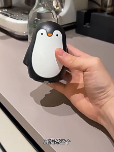 iandmysis ที่เปิดฝาขวด ที่เปิดขวดเบียร์พร้อมฝาปิด แม่เหล็กเพนกวิน น่ารักมาก เปิดง่าย push down magnetic