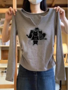 Gray V-Neck Long Sleeve T-Shirt Womens Early Autumn 2025 New Fashion Slim Fit Inner Wear Short Base Shirt Top