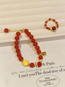 สร้อยข้อมือคริสตัลสไตล์จีนใหม่สำหรับผู้หญิง สร้อยข้อมือหยกแดง เครื่องประดับแฟชั่นสุดหรู จี้หยก จี้โลหะผสม ทองแดงเคลือบเงิน