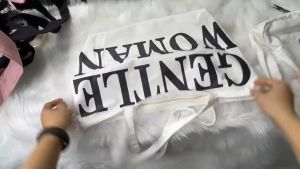 Túi xách nữ vải canvas cao cấp in chữ WOMAN có khóa kéo thích hợp đi học đi chơi phong cách Hàn Quốc Trùm Sỉ Gia Thành