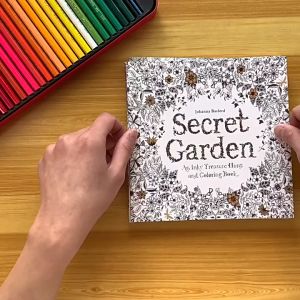 24 Pages Buku Mewarnai Dewasa Secret Garden Enchanted Forest untuk Penghilang Stress Coloring Book Melukis Untuk Membunuh Waktu Gambar