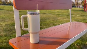 Siliconeกริตเตอร์วิ้งๆ ยางรองกันกระแทกสำหรับขวดน้ำ/แก้วน้ำเก็บอุณหภูมิ  ใช้ได้กับขนาด 7- 7.5 ซม